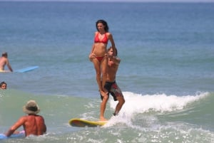 Biarritz : Cours de surf sur la côte Basque.