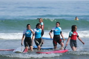 Biarritz: Cours de surf sur la côte Basque.