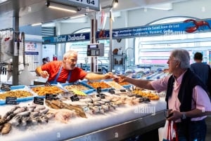 Biarritz: Culture and Food Walking Guided Tour