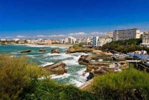 Biarritz: Express Walk with a Local in 60 minutes