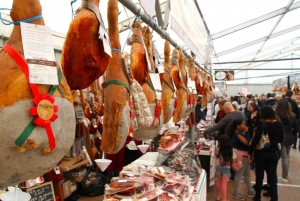 Biarritz: Culture and Food Walking Guided Tour