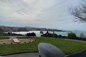 Biarritz: Walking Tour with a true native Basque !