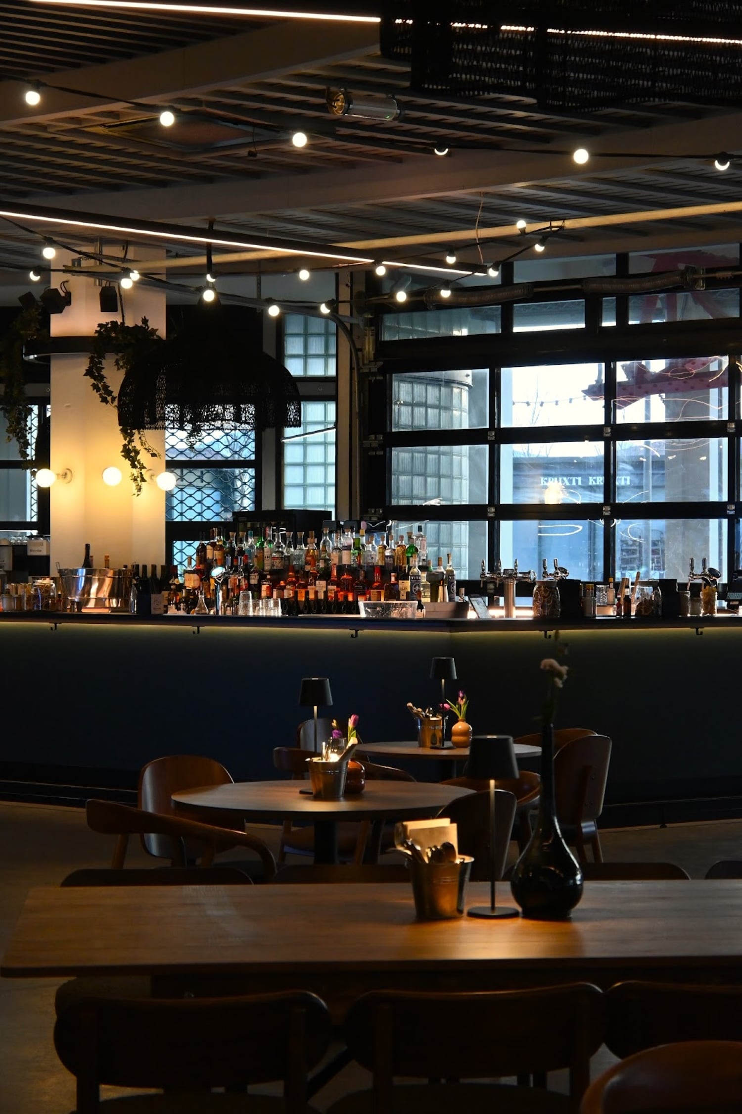 Bizipoz Restaurant Bar
