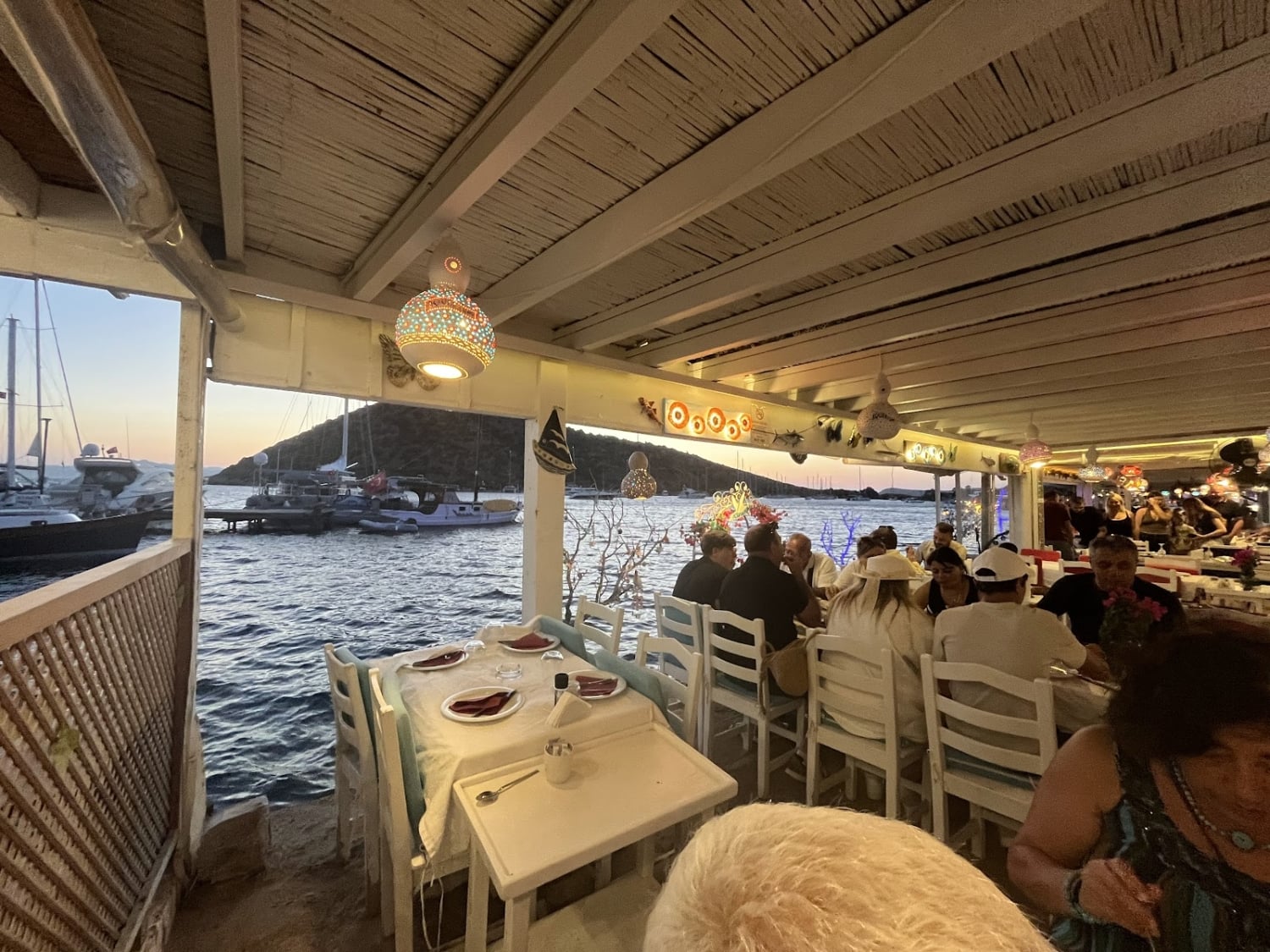 Aquarium Balık Restaurant