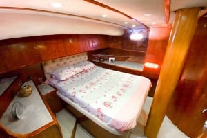 Bodrum: Tour privato in barca con pranzo a Bodrum