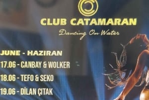 Bodrum: Entrada al Club Nocturno Catamarán - Baila sobre el agua