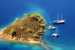 Bodrum: Boat Cruise with Lunch and Optional Hotel Transfer