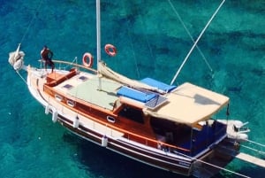 Bodrum Peninsula Private Boat Tour with Lunch