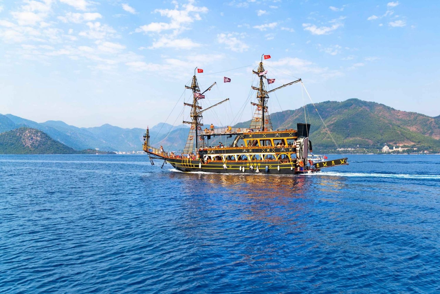 Bodrum: Piratenboot-Kreuzfahrt