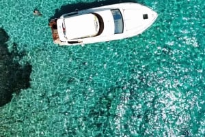 Bodrum: Privat motorbåtstur med badstopp och lunch