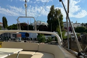 Bodrum: Privat motorbåtstur med badstopp och lunch