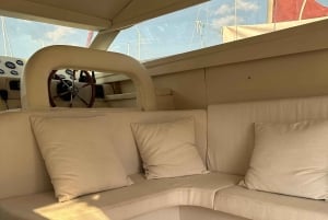 Bodrum: Privat motorbåtstur med badstopp och lunch