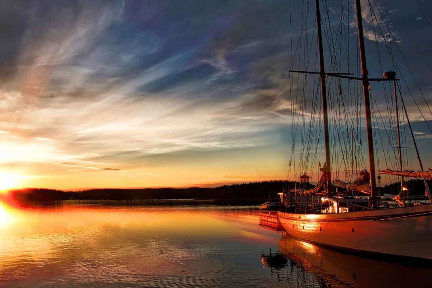 Bodrum: Privat båttur ved solnedgang med middag