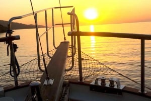 Bodrum: Privat sejltur ved solnedgang med middag