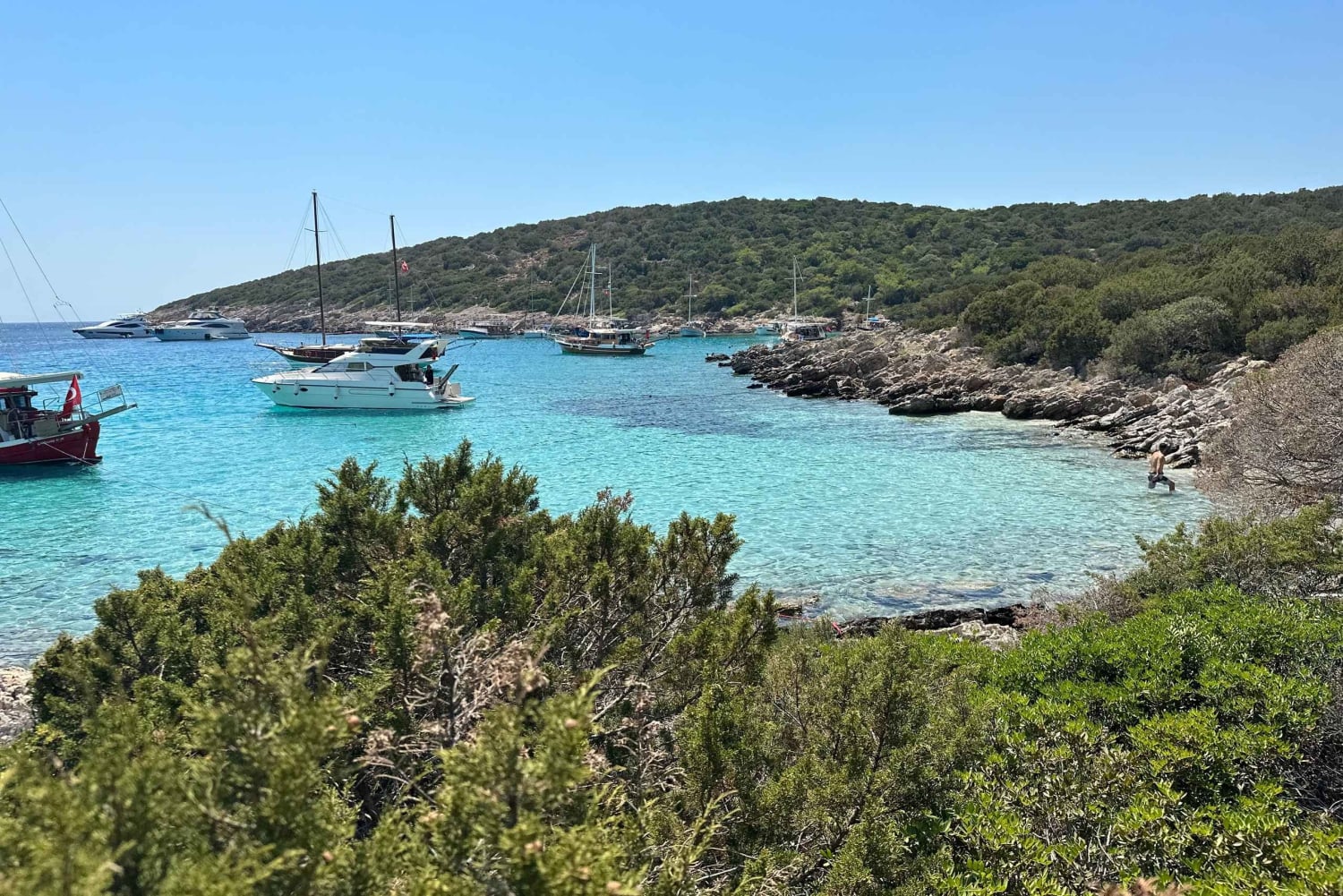 Bodrum: Excursión privada en yate al atardecer con cena ligera