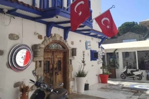 Passeio de barco em Bodrum com partida da praia de Gümbet