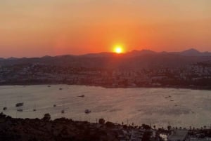 Passeio de barco em Bodrum com partida da praia de Gümbet