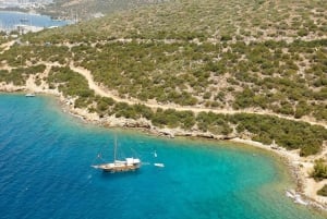 From Bodrum: Full-Day Boat Trip with Lunch and Drinks
