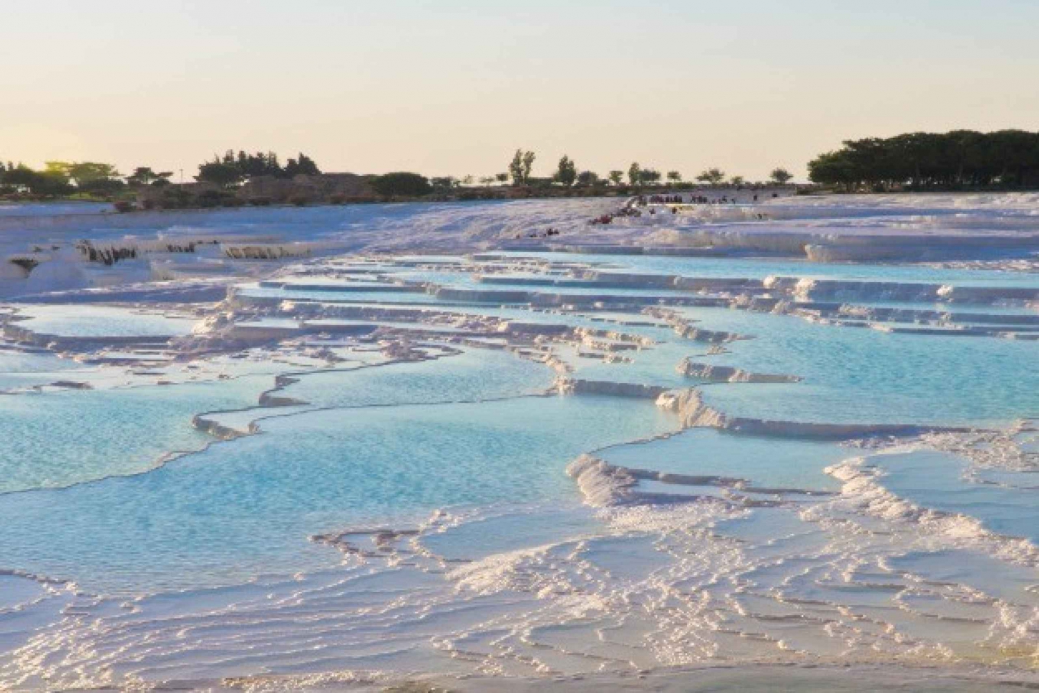 From Bodrum: Pamukkale and Hierapolis Day Tour with Lunch