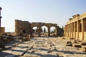 Da Bodrum: Tour di Pamukkale e Hierapolis di un giorno intero