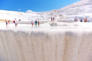 From Bodrum: Pamukkale & Hierapolis Guided Tour with Lunch