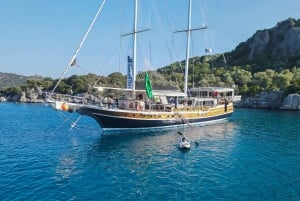 Zeil Turkije: Gulet Cruises voor Gemengde Leeftijdsgroepen