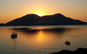 Akyarlar by Metin Canbalaban