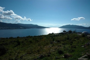 Bardakci by Hakan Akbas