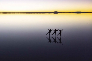 2-tägige private Rundreise von Chile zu den Uyuni Salt Flats