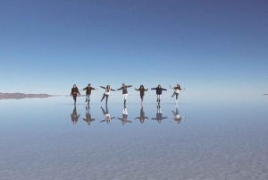 2D-Tour zum Salar de Uyuni mit Abholung und Unterkunft