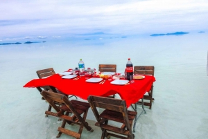 5-tägige Tour durch Uyuni und die Rote Lagune mit Busfahrt