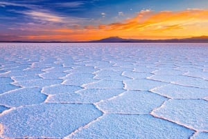 Excursion de 6 heures au lever du soleil au Salar de Uyuni avec petit-déjeuner