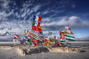 BOLIVIA: CLASSIC UYUNI SALT FLAT