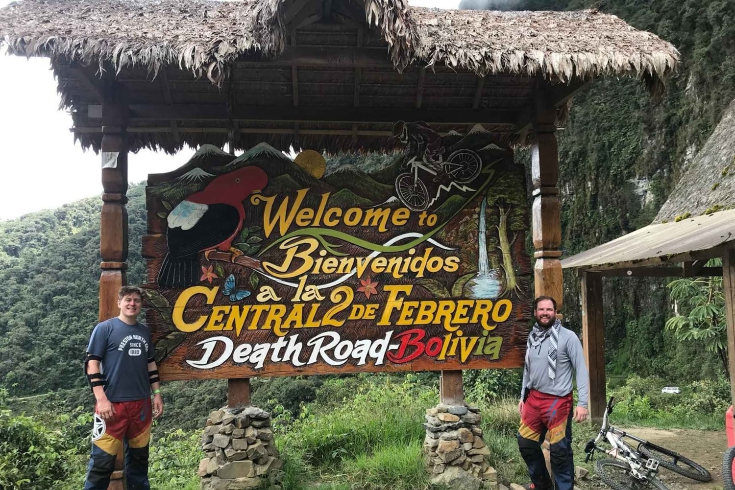 Bolívia: Passeio de bicicleta pela Estrada da Morte com almoço e transfer do hotel