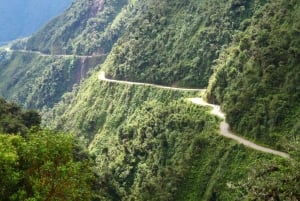 Bolívia: Passeio de bicicleta pela Estrada da Morte com almoço e transfer do hotel