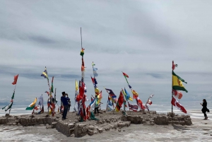 BOLIVIA: SCOPRI LA PIANA DI SALE DI UYUNI IN 2 GIORNI/1 NOTTE