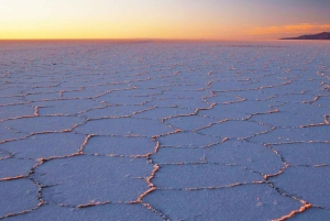 Bolivia: stjernelys og soloppgang på saltsletten i Uyuni