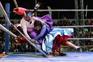Cholitas Wrestling: Espetáculo de Cholitas no Rink