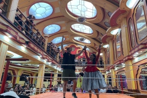 Cholitas Wrestling: Espetáculo de Cholitas no Rink