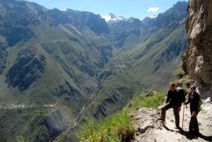 Colca Canyon: excursão de 2 dias de Arequipa a Puno