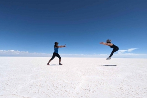 Day Tour Uyuni Salt Flats with lunch and sunset