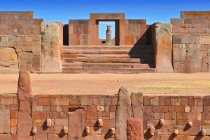 Desde la Paz :Guidad tur i Tiwanaku-ruinerna