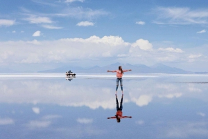 Excursão ao Salar de Uyuni e pernoctación em autobús