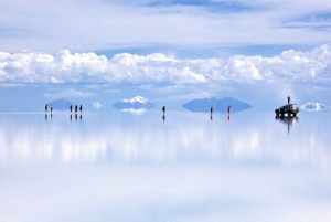 Excursão ao Salar de Uyuni, pernoite em ônibus de ida e volta