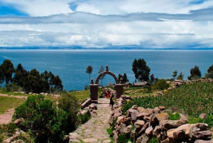 Excursion à l'île d'Uros, Amantani et Taquile 2D/1N