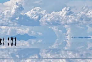 Excursie per bus naar de zoutvlakte van Uyuni