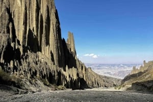 Exploring the Alaxpacha Viewpoint and the Valley of Souls