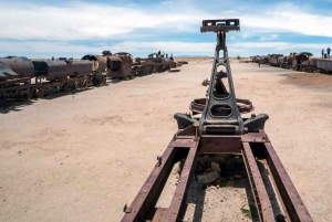 Från Atacama: Uyuni Salt Flat 4 dagar den största salta plattan