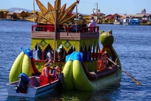 De Cusco: Lago Titicaca - excursão de 1 dia em ônibus com leito