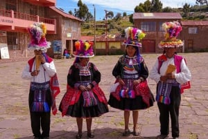 Vanuit Cusco: Titicacameer - Dagvullende tour per slaapbus